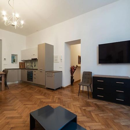 Cs Termini Nazionale Apartments Рим Экстерьер фото