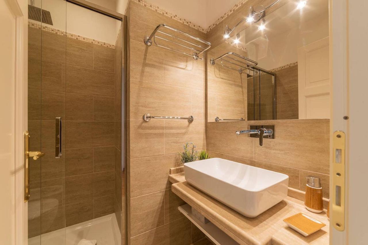 Cs Termini Nazionale Apartments Рим Экстерьер фото